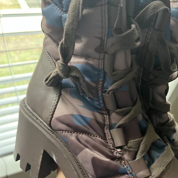 NEW Steve Madden Pieper Boots Women's 6.5 Camo Chunky Platform Water Resistant - Picture 7 of 13